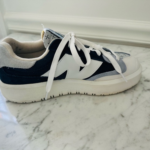 New Balance Men's Logo Suede CT302 in light and dark blue - SZ US 7.5 - Picture 3 of 5